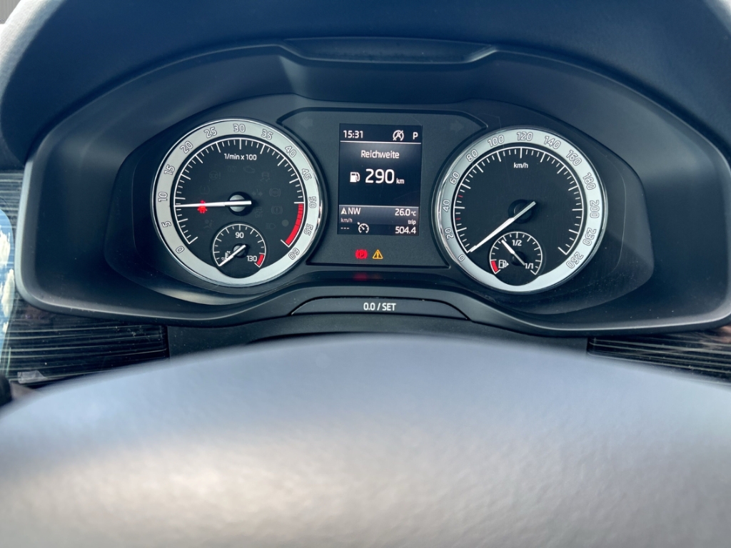 Fahrzeugabbildung SKODA Kodiaq TDI 4x4 DSG Style AHK ACC Navi SHZ KeyLess
