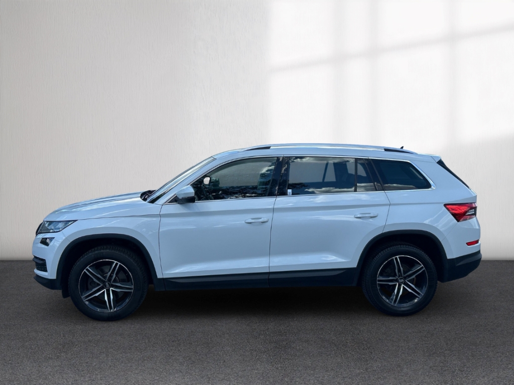 Fahrzeugabbildung SKODA Kodiaq TDI 4x4 DSG Style AHK ACC Navi SHZ KeyLess