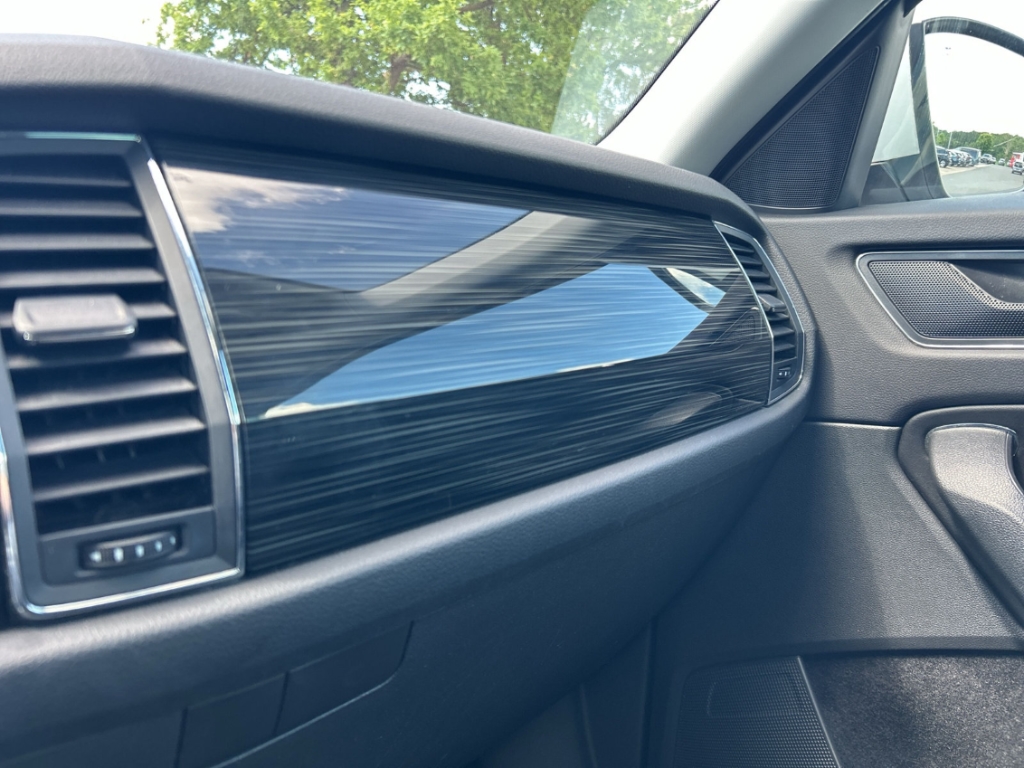 Fahrzeugabbildung SKODA Kodiaq TDI 4x4 DSG Style AHK ACC Navi SHZ KeyLess