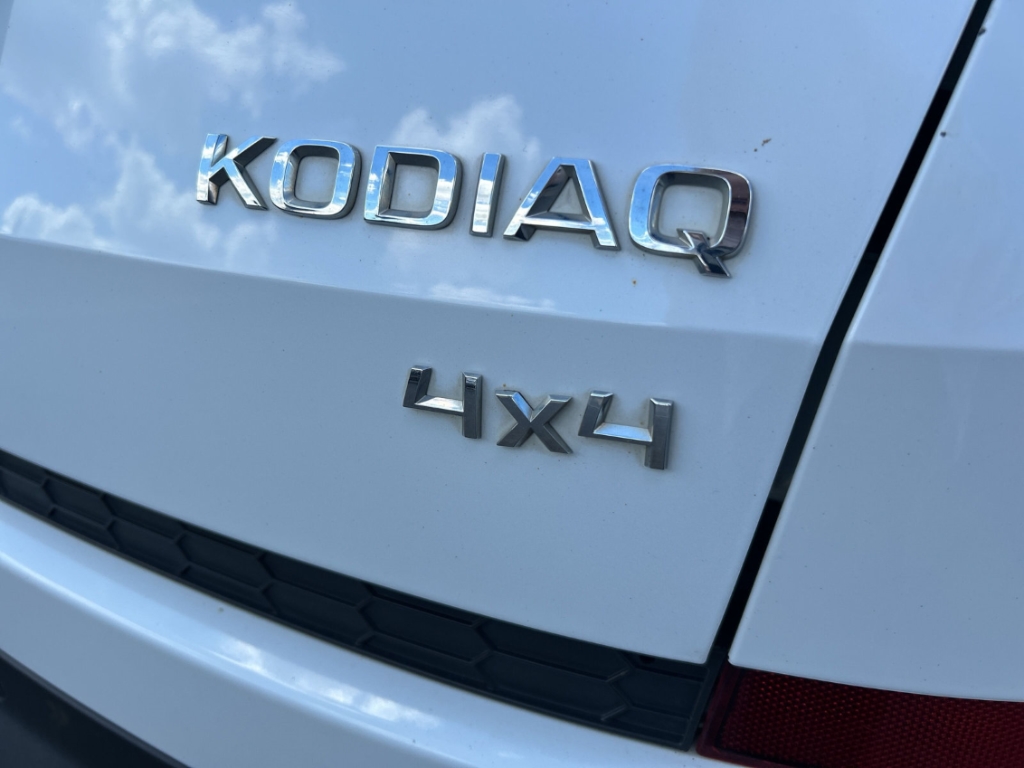 Fahrzeugabbildung SKODA Kodiaq TDI 4x4 DSG Style AHK ACC Navi SHZ KeyLess