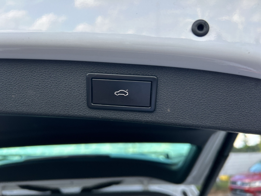 Fahrzeugabbildung SKODA Kodiaq TDI 4x4 DSG Style AHK ACC Navi SHZ KeyLess