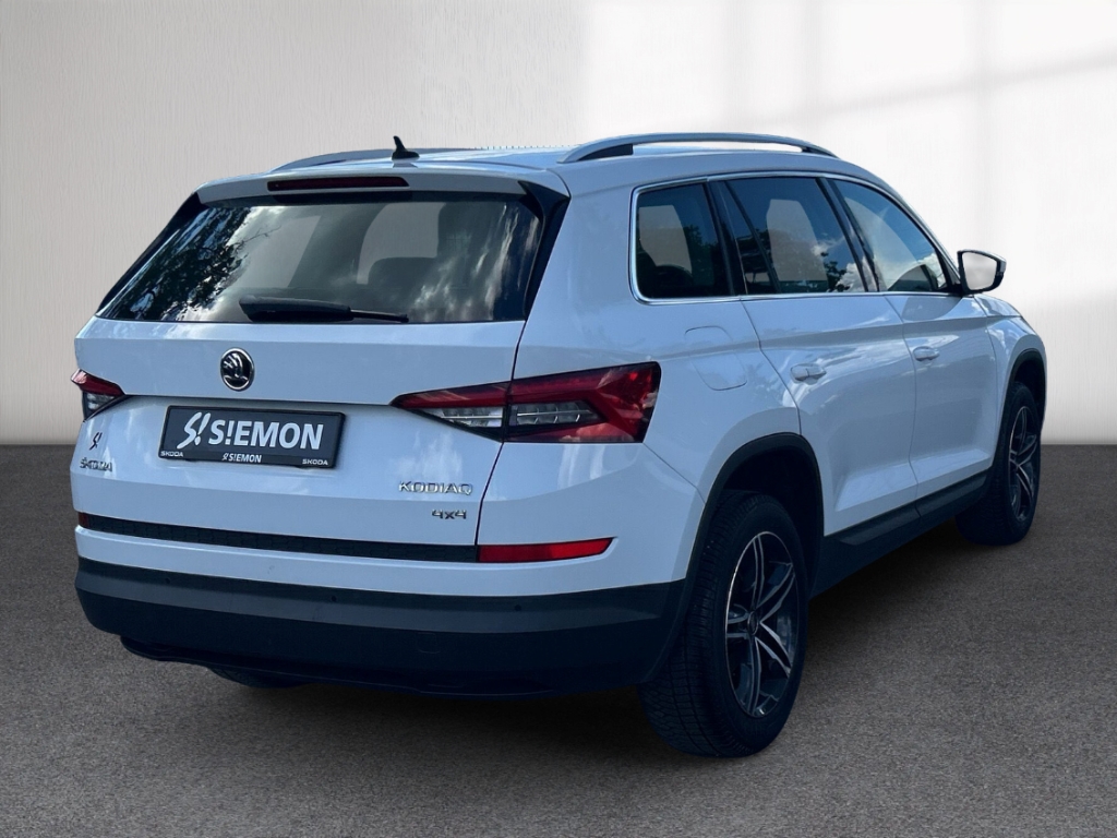Fahrzeugabbildung SKODA Kodiaq TDI 4x4 DSG Style AHK ACC Navi SHZ KeyLess