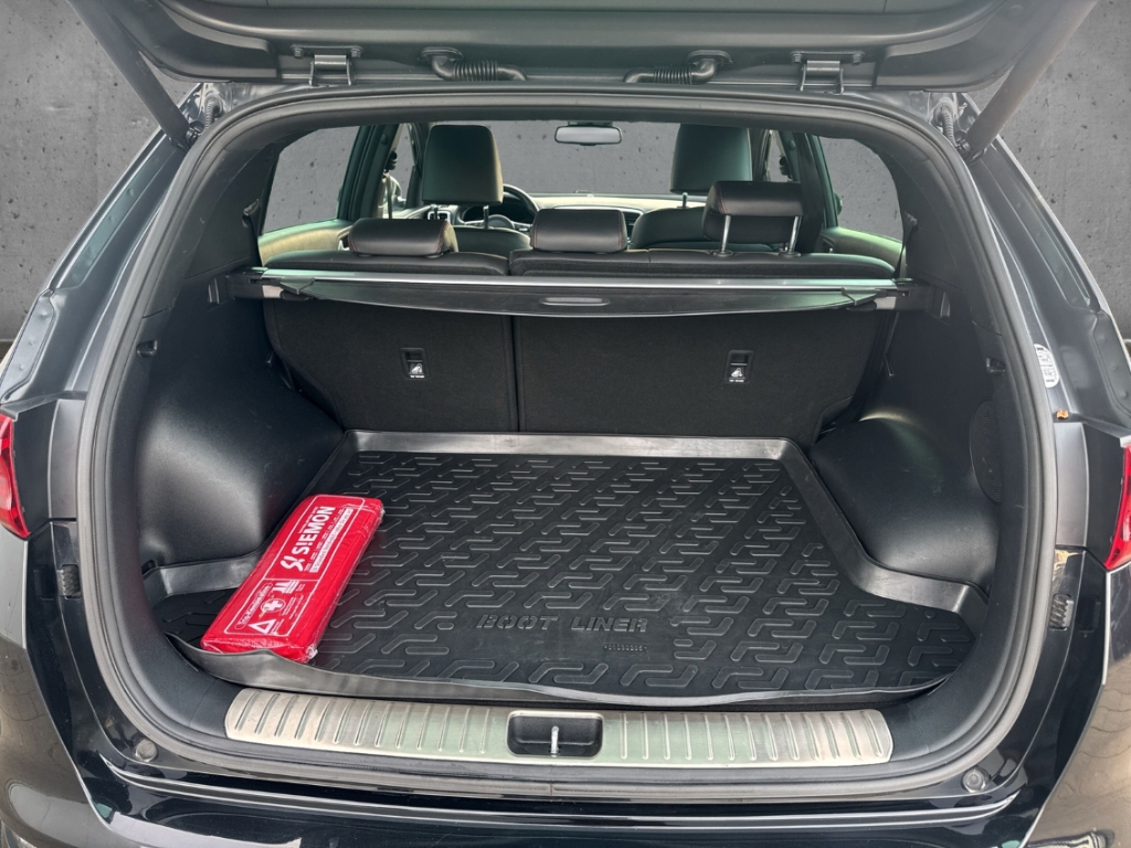 Fahrzeugabbildung Kia Sportage GT-Line 4WD AHK NAV SHZ SBL LEDER TEMP