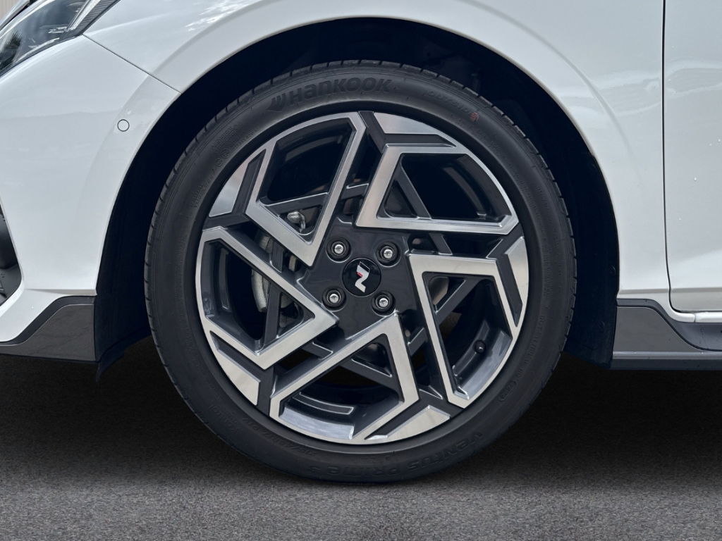 Fahrzeugabbildung Hyundai i20 FL MY25 1.0 T-GDI DCT N-Line Assistenz-P. Smart-P.