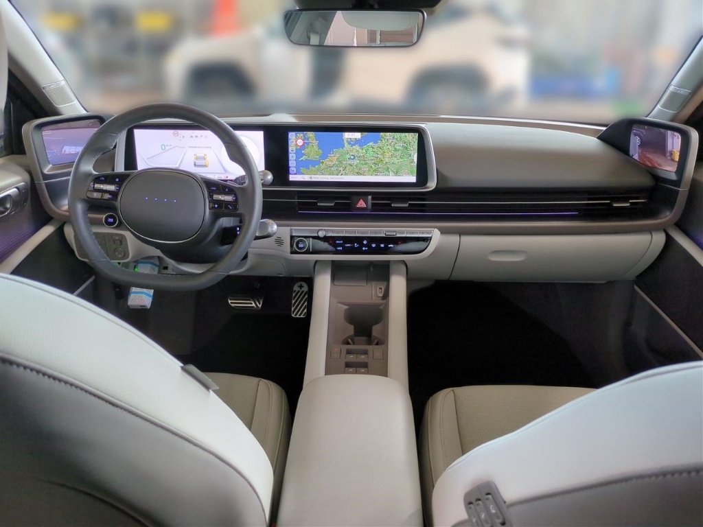 Fahrzeugabbildung Hyundai IONIQ 6 4WD 77,4kWh UNIQ Digi-Spiegel 20LM HUD Navi Digitales Cockpit Memory Sitze