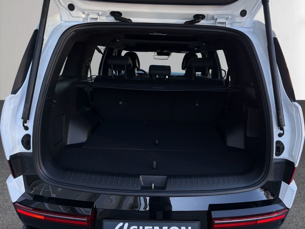 Fahrzeugabbildung Hyundai SANTA FE MY26 HEV 1.6 2WD BLACKLINE Schiebedach HUD Navi Leder digitales Cockpit
