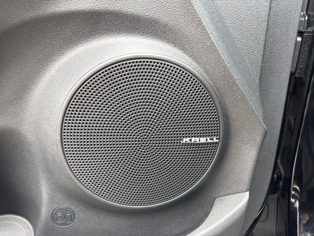 Fahrzeugabbildung Hyundai KONA EV FL 39kWh MJ23 TREND 11kWOBC Navi Schiebedach Soundsystem LED