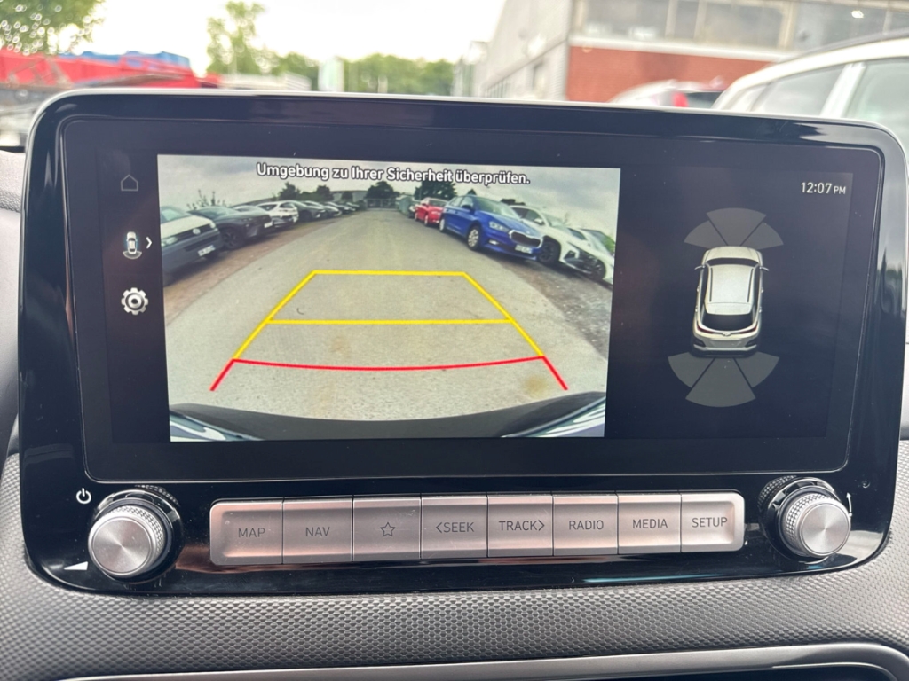 Fahrzeugabbildung Hyundai KONA EV FL 39kWh MJ23 TREND 11kWOBC Navi Schiebedach Soundsystem LED