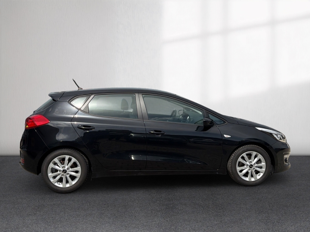 Fahrzeugabbildung Kia Cee'd Edition7 Klima SHZ Bluetooth RadioCD PDC