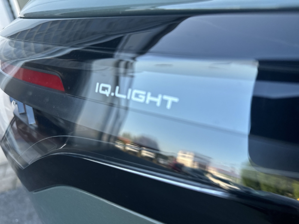 Fahrzeugabbildung Volkswagen Tiguan 2.0 TDI DSG R-Line Black Style AHK MATRIX NAVI