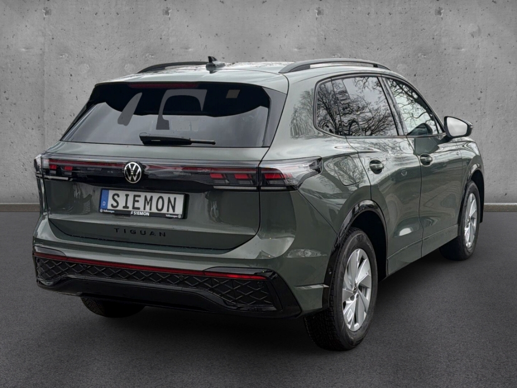 Fahrzeugabbildung Volkswagen Tiguan 2.0 TDI R-Line HDMatrix AHK BlackStyle Navi SHZ beh.Len