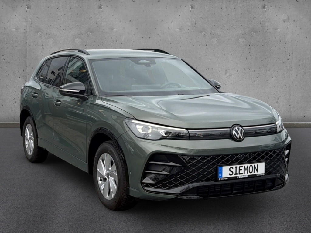 Fahrzeugabbildung Volkswagen Tiguan 2.0 TDI R-Line HDMatrix AHK BlackStyle Navi SHZ beh.Len