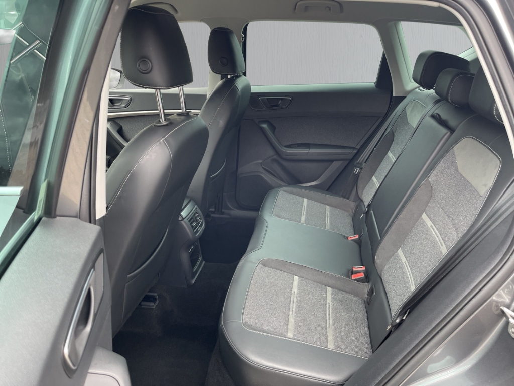 Fahrzeugabbildung SEAT Ateca 1.5 TSI DSG Xperience NAVI LED ACC SHZ RFK Virt Cockp.