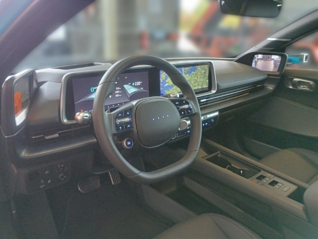 Fahrzeugabbildung Hyundai IONIQ 6 77,4kWh 4WD UNIQ Digi-Spiegel HUD Navi Digitales Cockpit Memory Sitze Soundsystem Bose