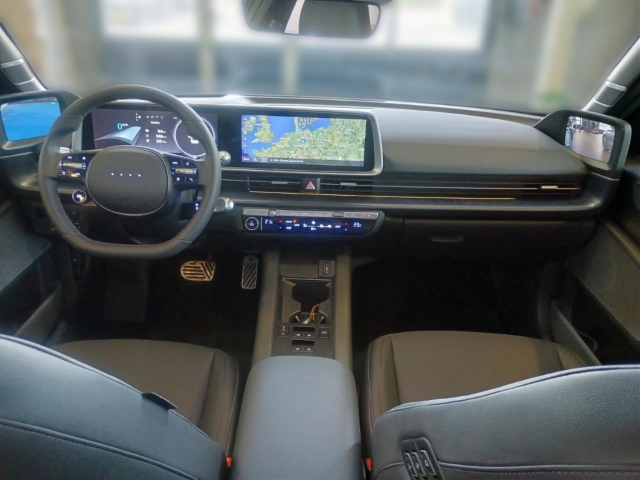 Fahrzeugabbildung Hyundai IONIQ 6 77,4kWh 4WD UNIQ Digi-Spiegel HUD Navi Digitales Cockpit Memory Sitze Soundsystem Bose