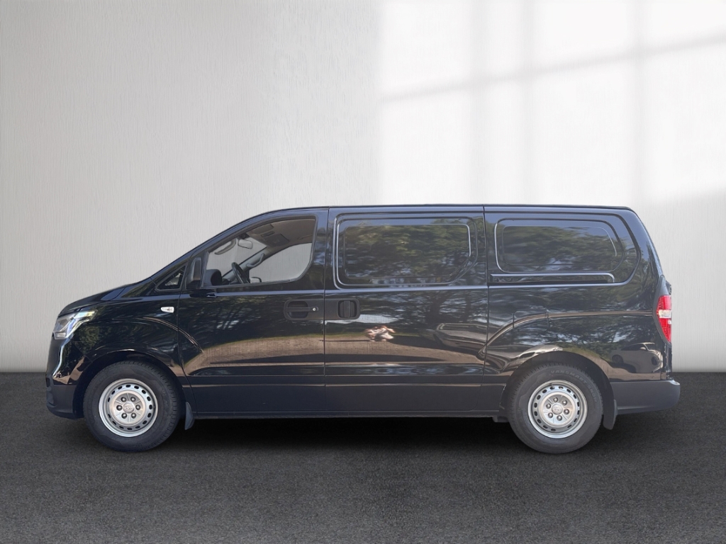 Fahrzeugabbildung Hyundai H-1 Cargo FL 2,5 CRDi AT PROFI Flügeltür Komfort-P AHK 3-Sitzer
