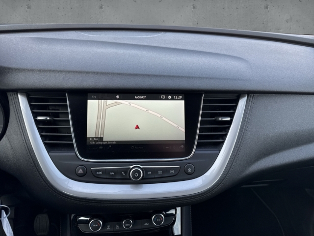 Fahrzeugabbildung Opel Grandland Edition LenkradHZG Apple CarPlay LED