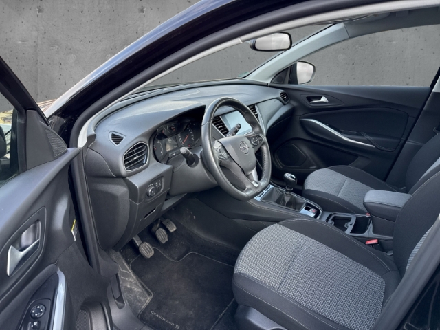 Fahrzeugabbildung Opel Grandland Edition LenkradHZG Apple CarPlay LED