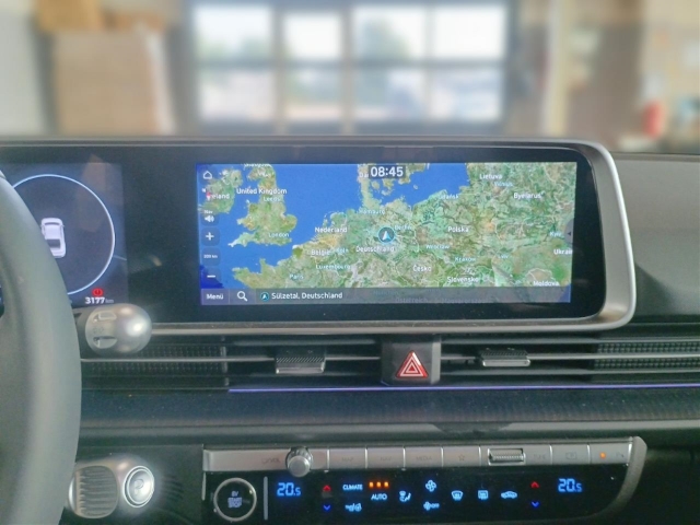 Fahrzeugabbildung Hyundai IONIQ 6 77,4kWh 2WD UNIQ Digi-Spiegel 20LM Schiebedach HUD Navi Digitales Cockpit