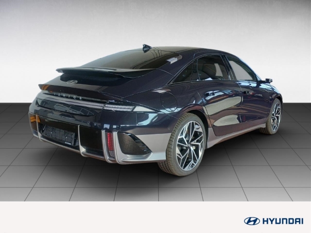 Fahrzeugabbildung Hyundai IONIQ 6 77,4kWh 2WD UNIQ Digi-Spiegel 20LM Schiebedach HUD Navi Digitales Cockpit