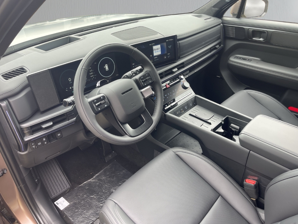 Fahrzeugabbildung Hyundai SANTA FE MY26 PHEV 1.6 4WD BLACKLINE HUD Navi Leder digitales Cockpit