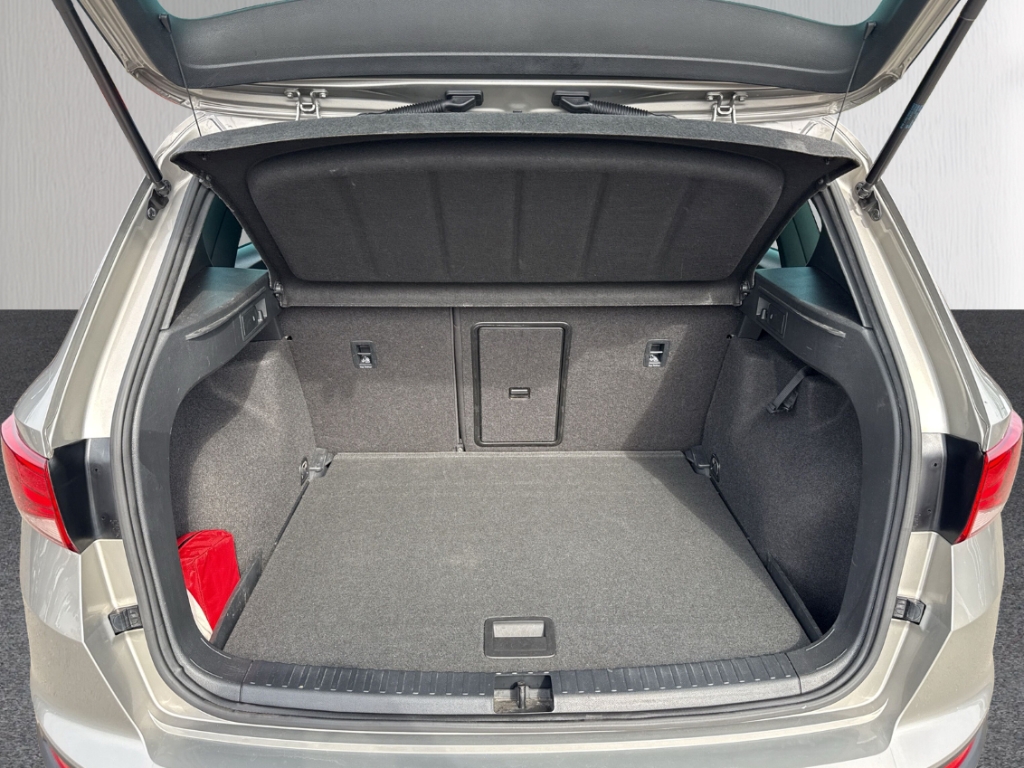 Fahrzeugabbildung SEAT Ateca Xcellence 1.4 Eco TSI AHK-klappbar Navi Leder LED Mehrzonenklima
