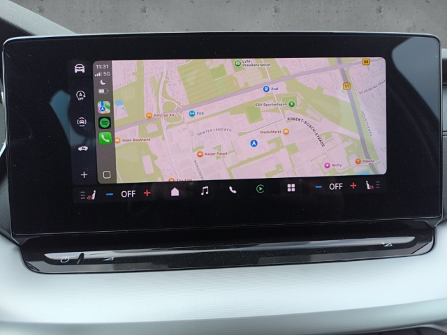 Fahrzeugabbildung SKODA Octavia Combi TDI DSG Selection SHZ LHZ PDC RKam