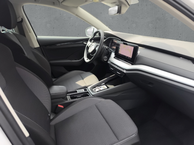 Fahrzeugabbildung SKODA Octavia Combi TDI DSG Selection SHZ LHZ PDC RKam