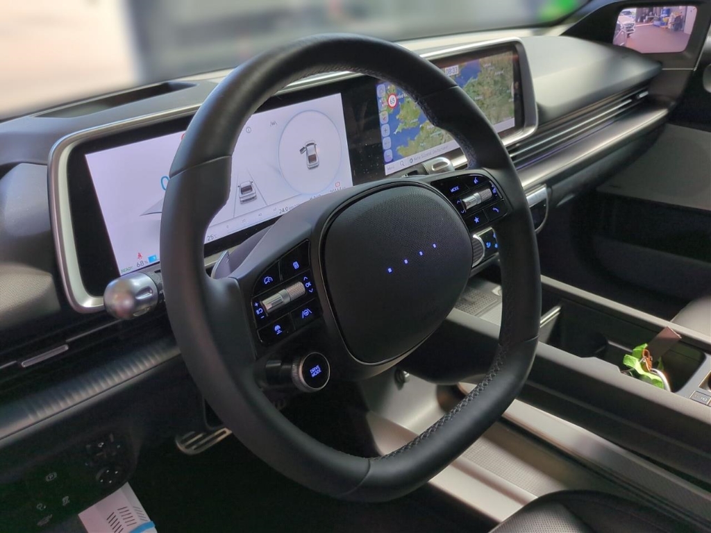 Fahrzeugabbildung Hyundai IONIQ 6 77,4kWh 4WD UNIQ Digi-Spiegel 20LM Schiebedach HUD Navi Digitales Cockpit Memory Sitze