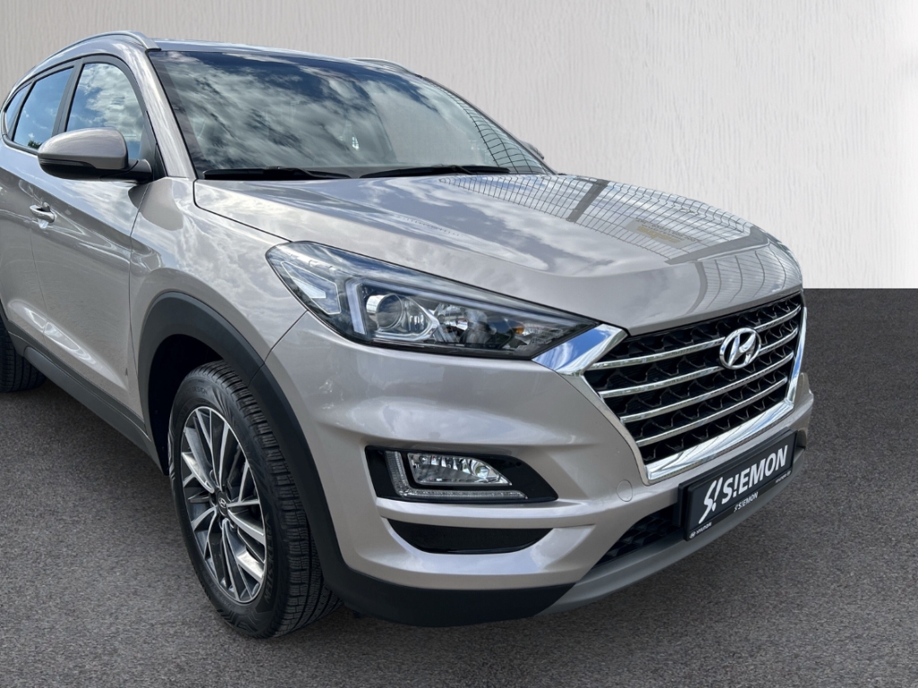 Fahrzeugabbildung Hyundai TUCSON 1.6 T-GDI DCT Passion Navi RKam Klimaauto CarPlay Allwetter