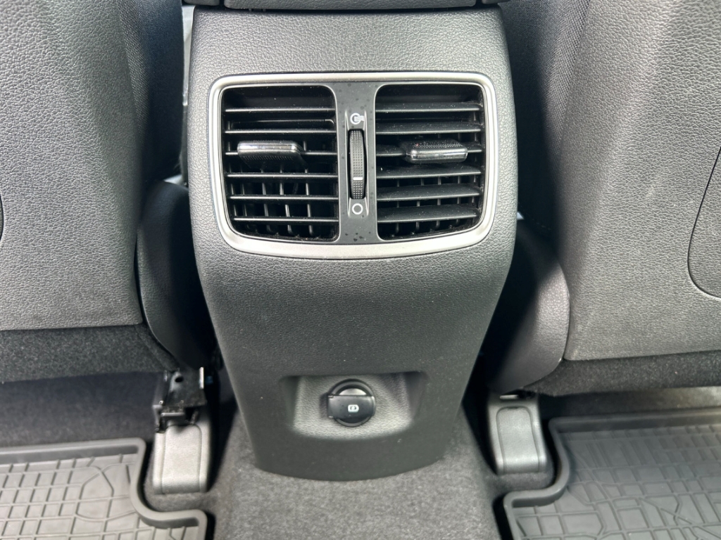 Fahrzeugabbildung Hyundai TUCSON 1.6 T-GDI DCT Passion Navi RKam Klimaauto CarPlay Allwetter