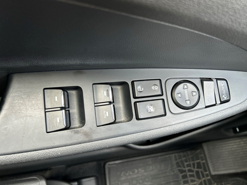 Fahrzeugabbildung Hyundai TUCSON 1.6 T-GDI DCT Passion Navi RKam Klimaauto CarPlay Allwetter