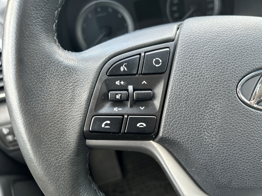 Fahrzeugabbildung Hyundai TUCSON 1.6 T-GDI DCT Passion Navi RKam Klimaauto CarPlay Allwetter