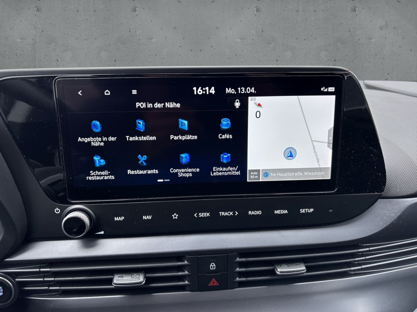 Fahrzeugabbildung Hyundai i20 TREND RFK BOSE SHZ NAV Klimaautomatik