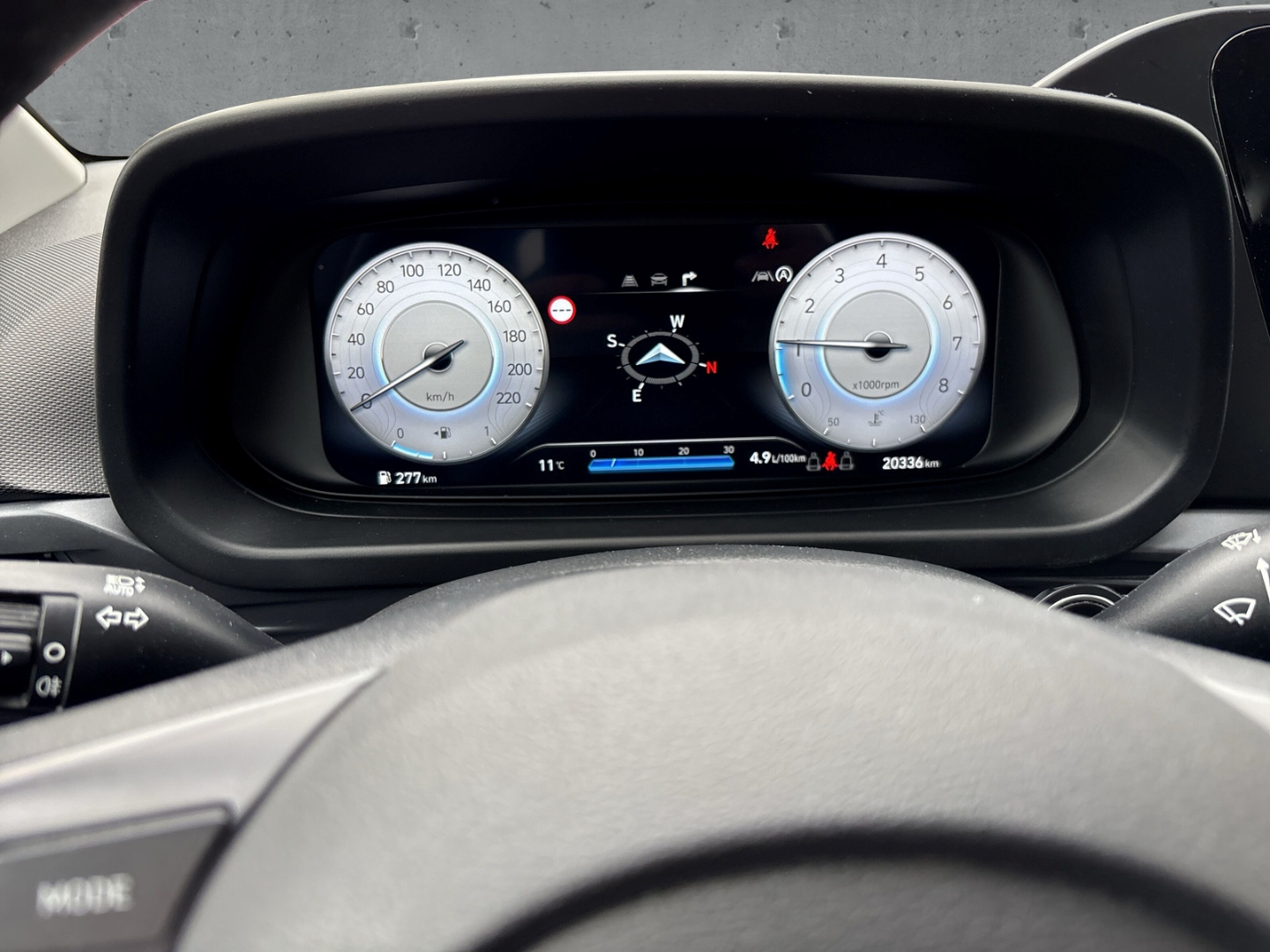 Fahrzeugabbildung Hyundai i20 TREND RFK BOSE SHZ NAV Klimaautomatik