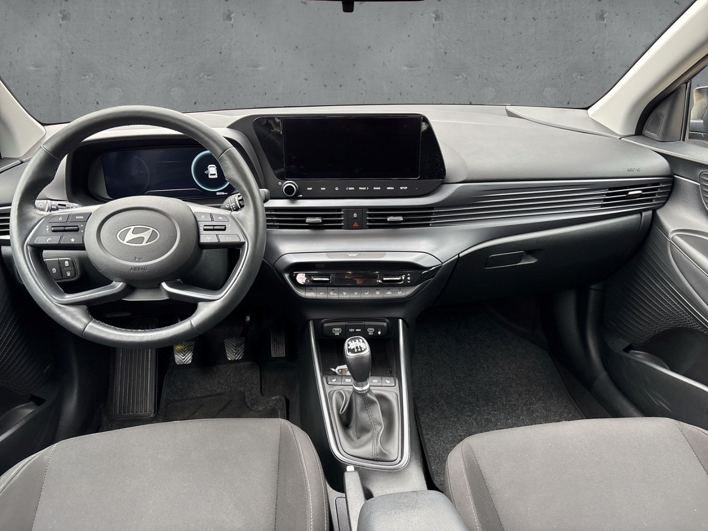 Fahrzeugabbildung Hyundai i20 TREND RFK BOSE SHZ NAV Klimaautomatik